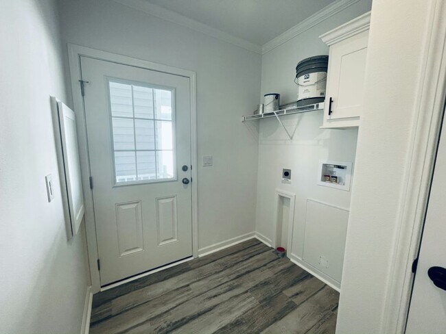 Building Photo - 34815 Silver King Dr