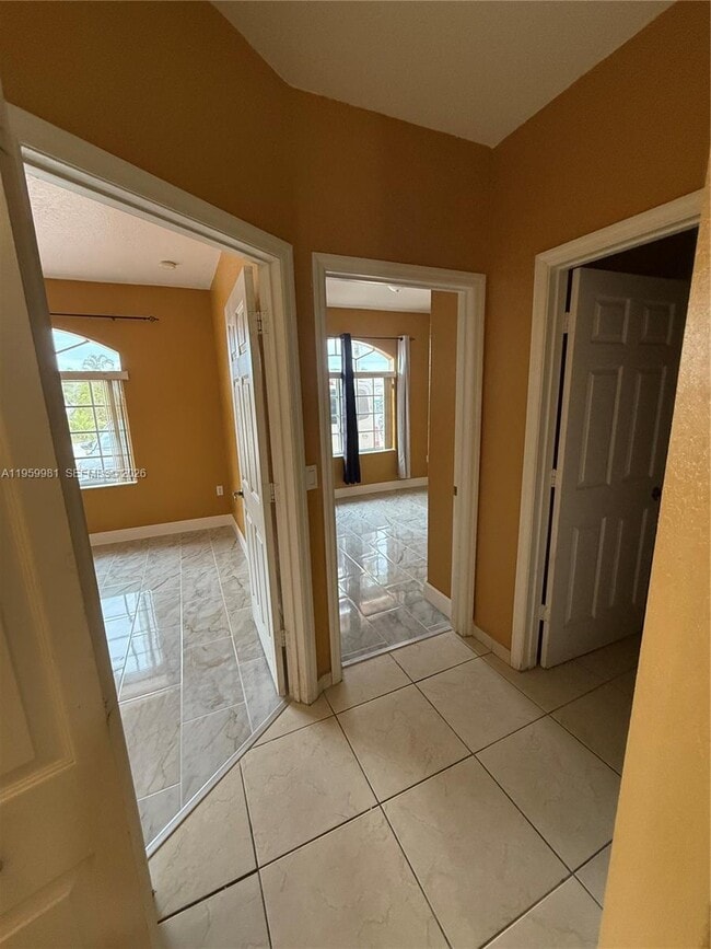 Building Photo - 7772 NW 200th Ln