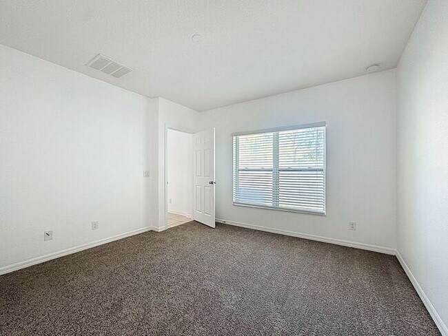 Building Photo - Aldea Reserve-662 Vitoria Rd Davenport FL 33837