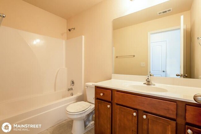 Building Photo - 2517 Queen Bee Drive, Columbia, TN 38401
