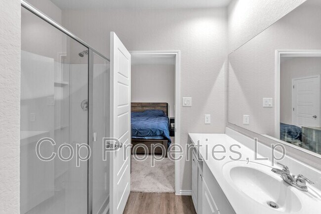 Building Photo - 7127 Mesa Cliffs