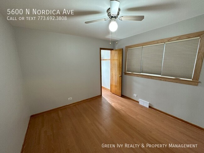 Building Photo - Beautiful 3 Bed 1 Bath Single Family Home ...
