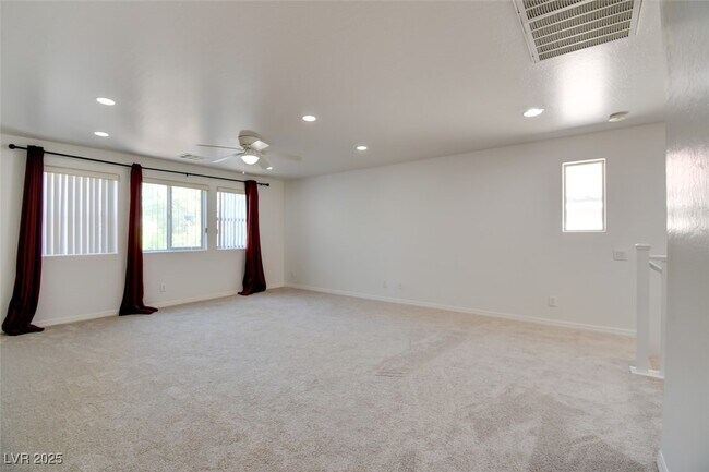 Building Photo - 2613 Romarin Terrace