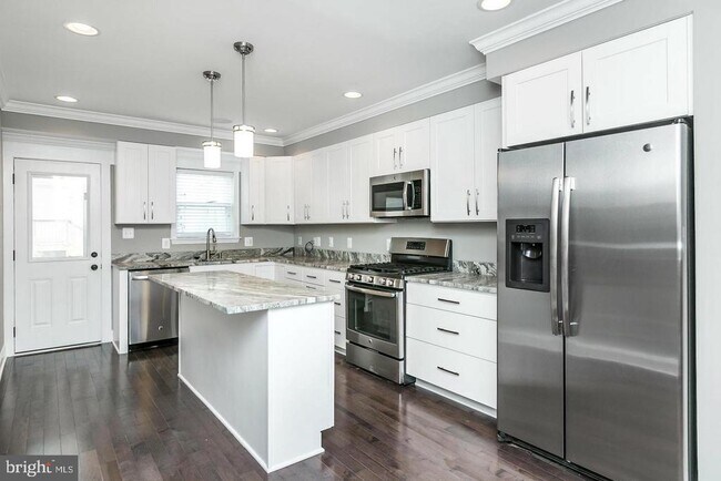 Building Photo - 1815 Westphal Pl