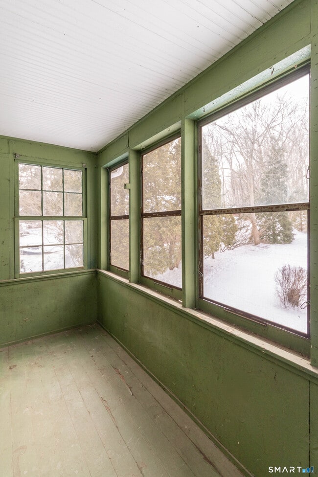 Building Photo - 63 Main St