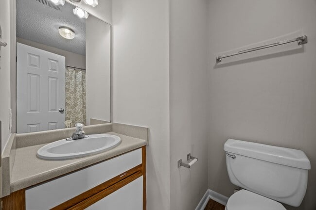 Building Photo - FULLY FURNISHED EXCLUSIVE SHORT AND MIDTERM RENTAL ONLY. AVAILABLE NOW UNTIL DEC 30.