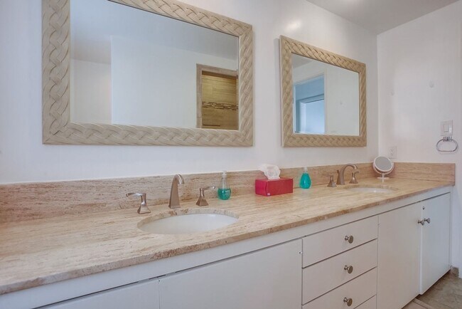 Building Photo - Modern Ocean View Home in La Jolla 4 Bed, 3 Bath