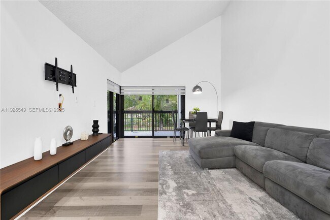 Building Photo - 13028 SW 88th Ln