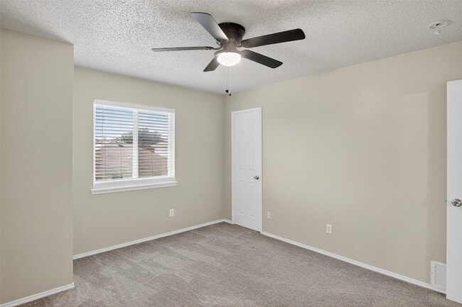 Building Photo - 8412 Widgeon Way