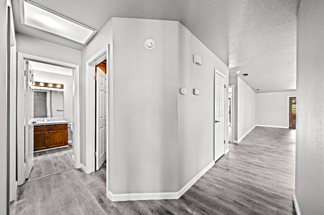 Building Photo - 7456 Santa Susana Way