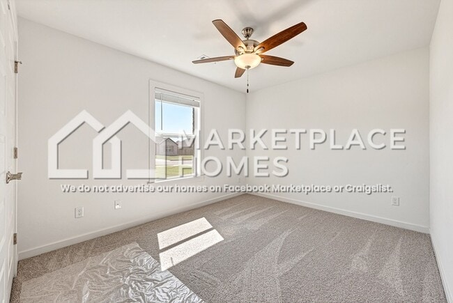 Building Photo - 561 N Goose Xing