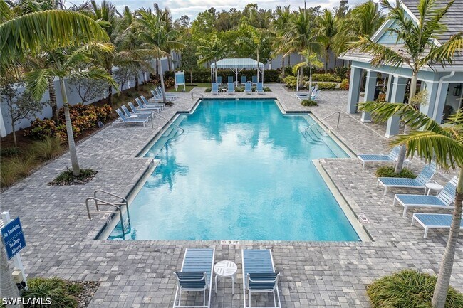 Building Photo - 2555 Seychelles Dr
