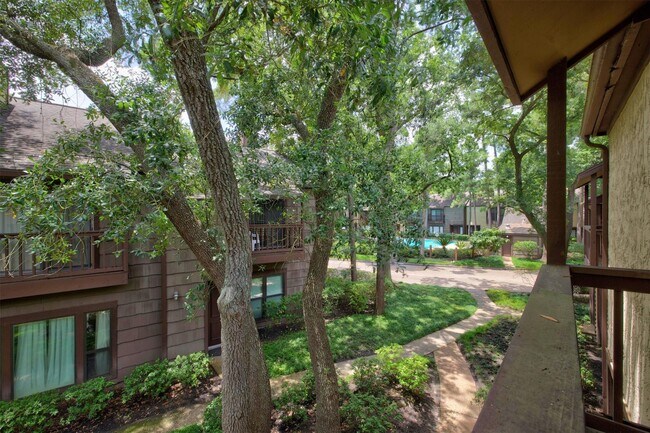 Building Photo - 11711 Memorial Dr