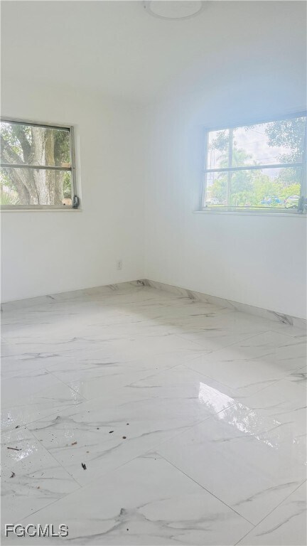 Building Photo - 1260 Betmar Blvd