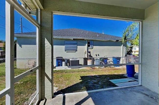 Building Photo - 17364 Barbara Dr