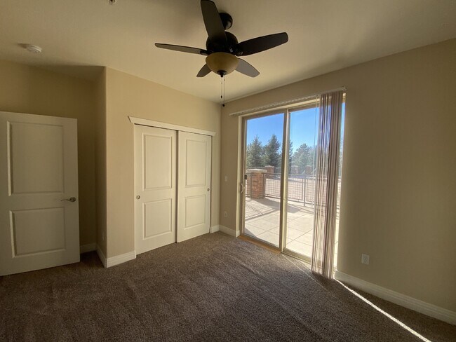 Building Photo - Spacious 2-Bed/2-Bath Cry Creek Crossing C...