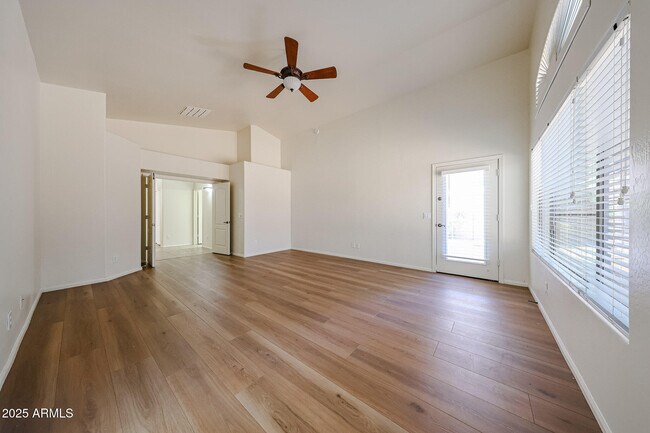 Building Photo - 13398 N 177th Dr