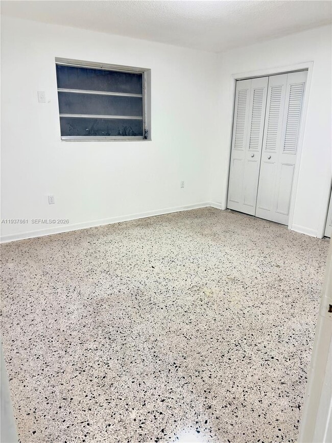 Building Photo - 1141 NW 32nd Ave