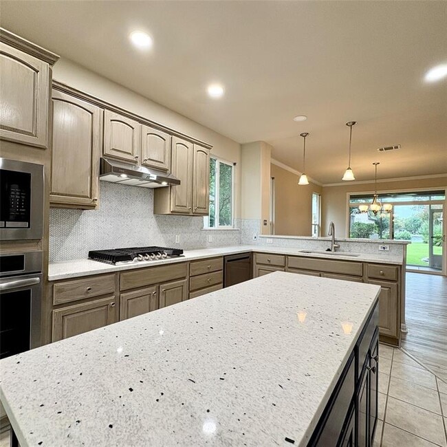 Building Photo - 109 Saddle Trail