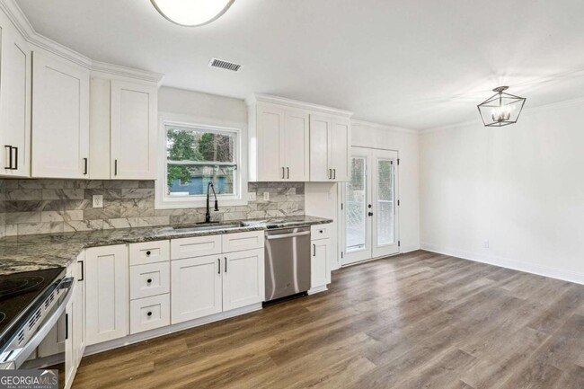 Building Photo - 5507 Flat Shoals Pkwy