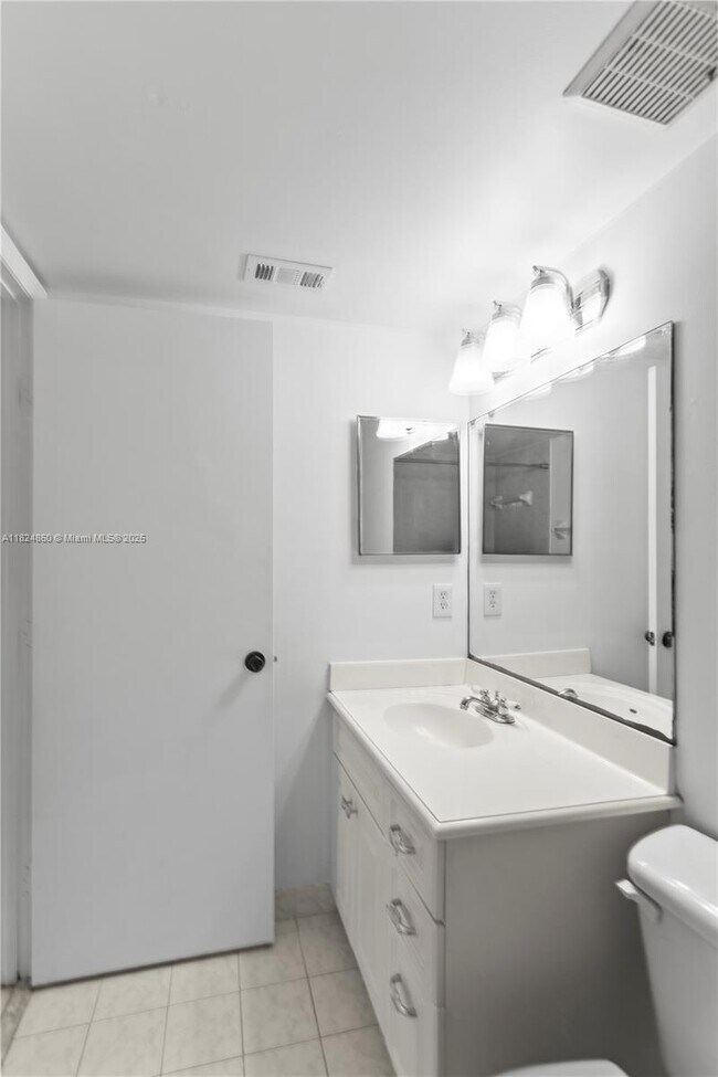 Building Photo - 6445 SW 130th Pl