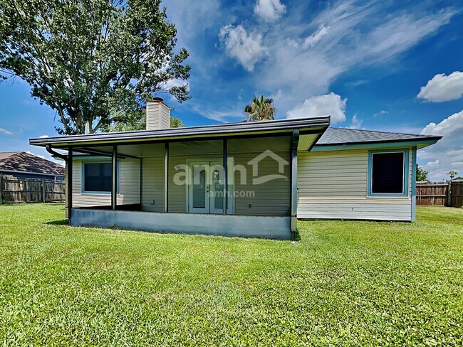 Building Photo - 2483 Ambrosia Dr