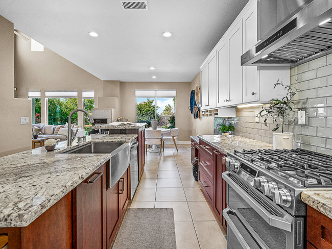 Building Photo - 1022 Gamay Dr
