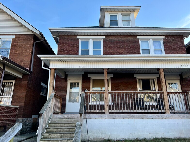 Building Photo - 1157 E Whittier St