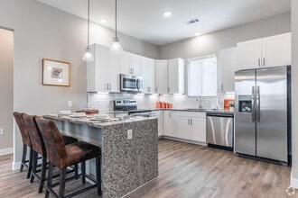 Building Photo - Trulo Homes Twin Creeks