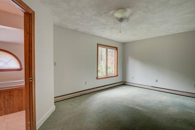 Building Photo - 57 Fawn Dr