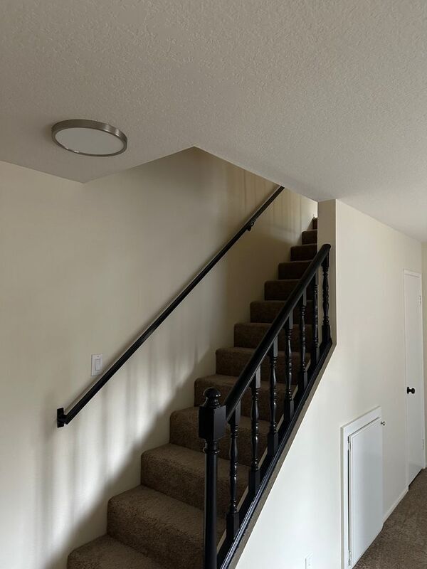 Building Photo - 2323 Del Mar Rd