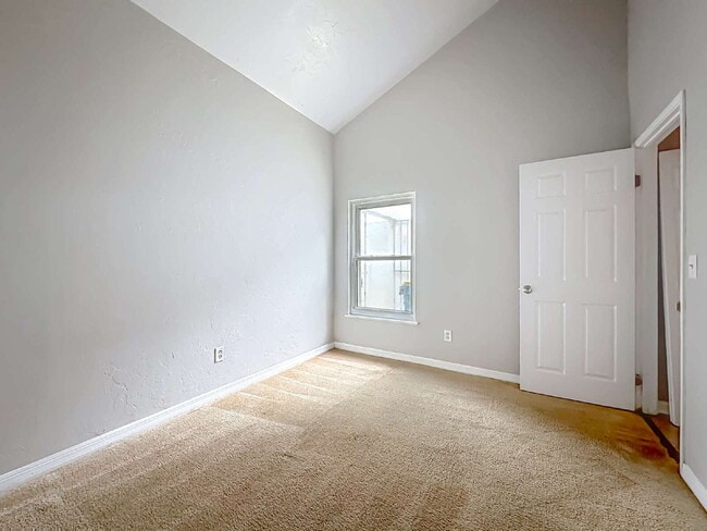 Building Photo - 2857 Wonderwood Ln