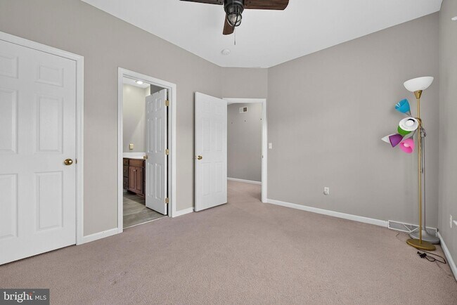 Building Photo - 1417 Hammock Way