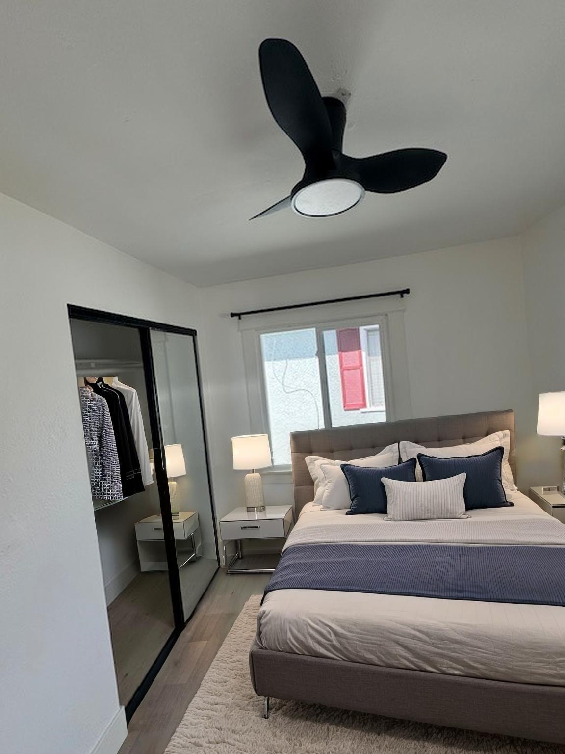 Building Photo - 605 N Claudina St