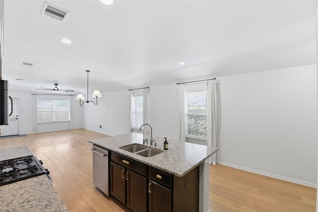 Building Photo - 1617 Park Promenade Pl