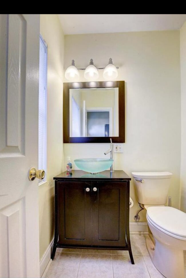 Building Photo - 128 W Fort Ave