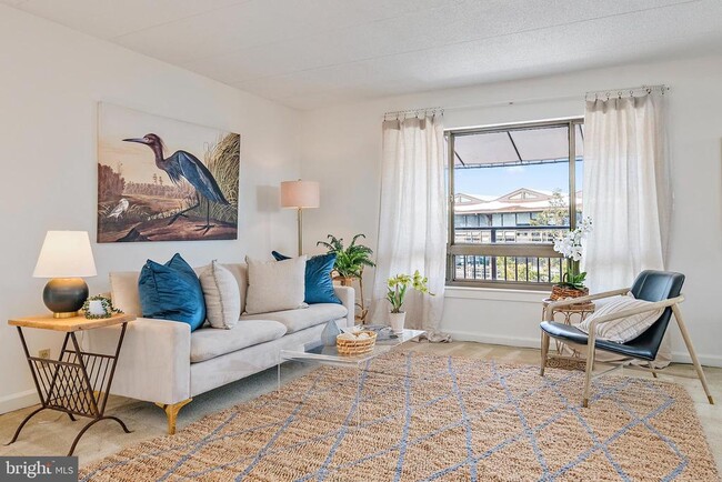 Building Photo - 100 Severn Ave