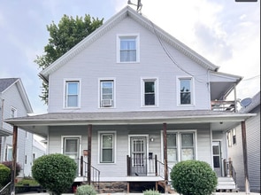 Building Photo - 329/331 N Lincoln