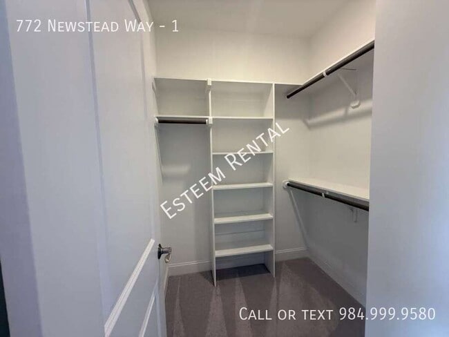 Building Photo - 772 Newstead Way