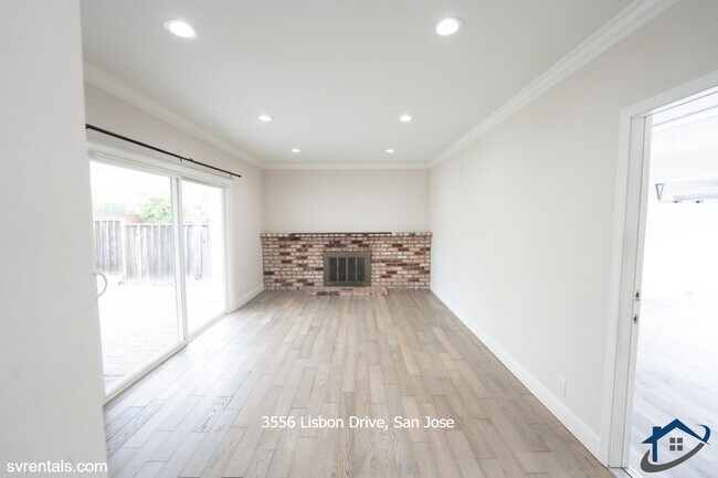 Building Photo - 3556 Lisbon Dr