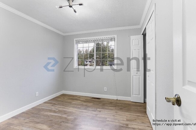 Building Photo - 12953 SE 157th Pl