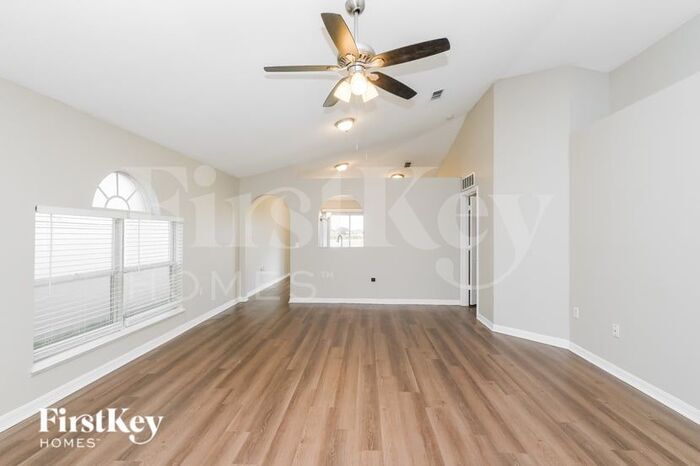 Building Photo - 1054 Brenton Leaf Dr