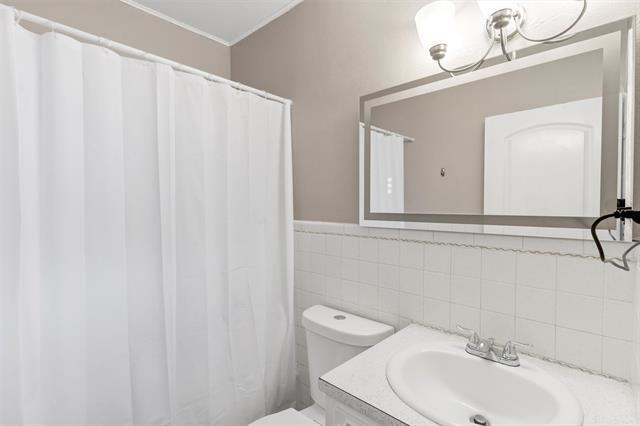 Building Photo - 616 Bellevue Dr