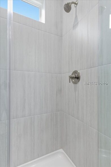 Building Photo - 119 Blue Starfish Ln