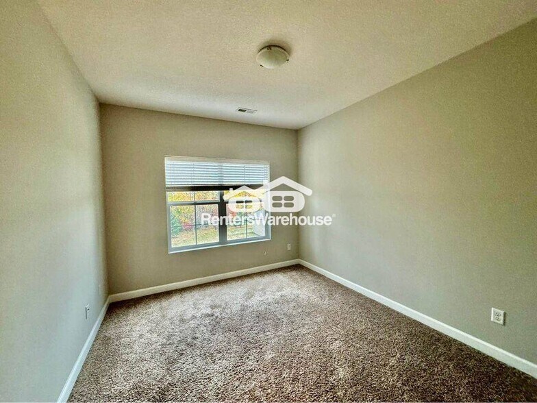 Building Photo - 8350 EP True Pkwy