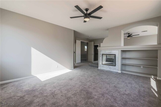Building Photo - 3045 Sunrise Heights Dr
