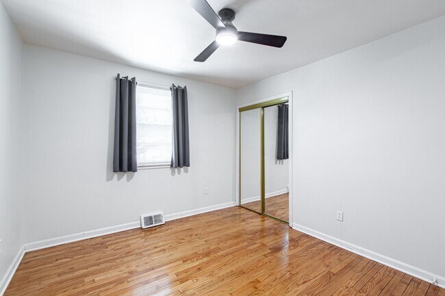 Building Photo - 432 N Patrick St
