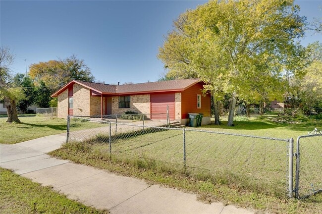 Building Photo - 706 Scenic Dr