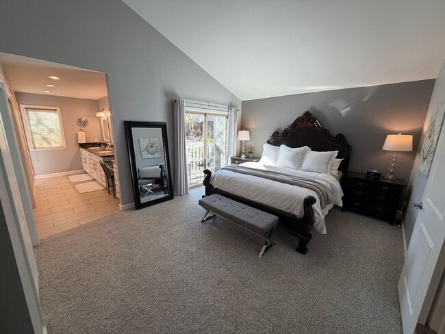 Building Photo - 3 Bed 2.5 Bath Townhome In Danville