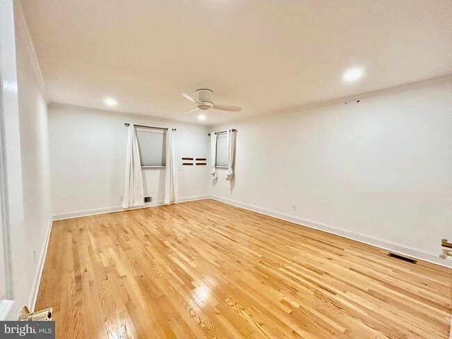 Building Photo - 328 Dodds Ln